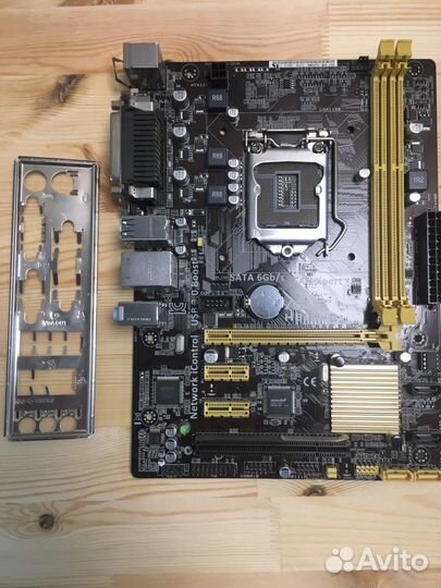 Материнская плата Asus LGA1150