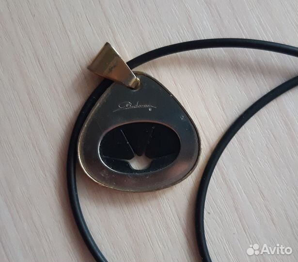 Подвески, кулоны