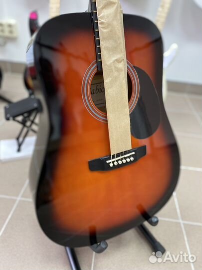Акустическая гитара