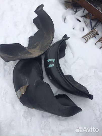 Подкрылки на ниву комплект