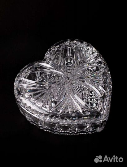Шкатулка хрустальная