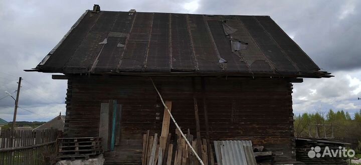 Сруб дома из бруса