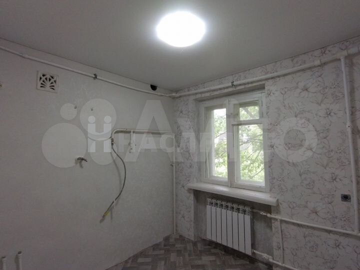 2-к. квартира, 45 м², 3/3 эт.