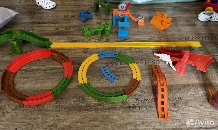Рельсы для поезда Томас коробкой