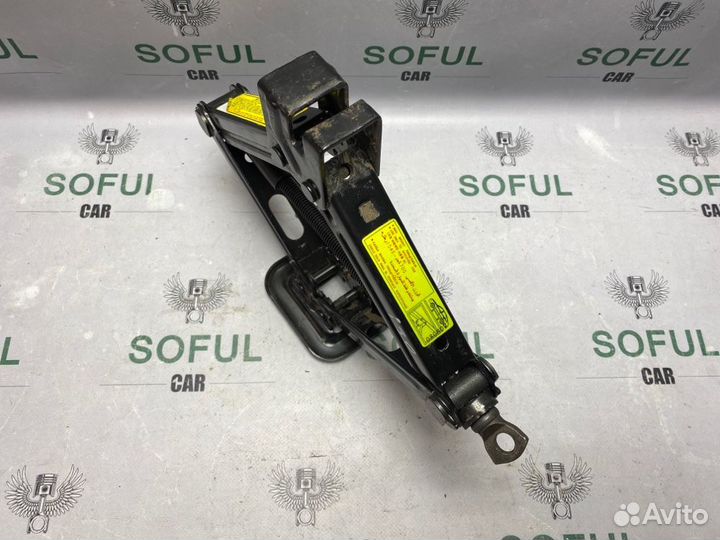 Домкрат Hyundai I30