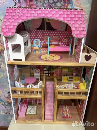 Большой кукольный домик деревянный