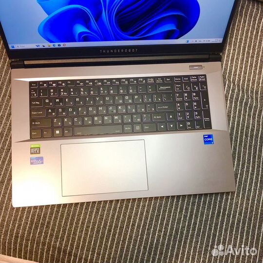 Игровой ноутбук RTX 3060 17 дюймов