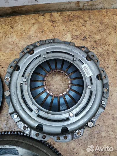 Комплект сцепления Opel Astra H хетчбек 1.8 Z18XER