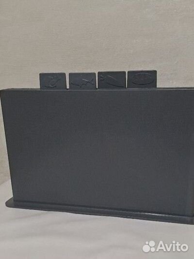 Набор разделочных досок на подставке