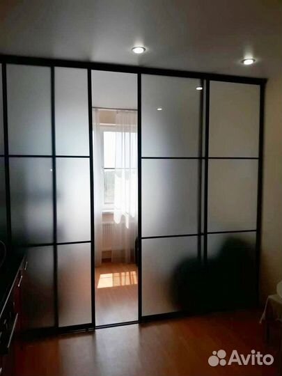 Перегородка из дверей купе/ двери купе-стекло