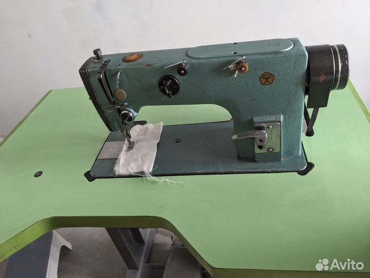 Швейная машина