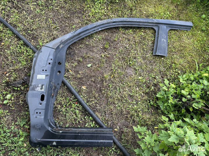 Боковина Левая Ниссан Икстрейл Т31