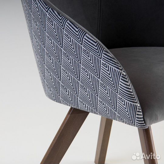 Мягкий стул кресло со спинкой