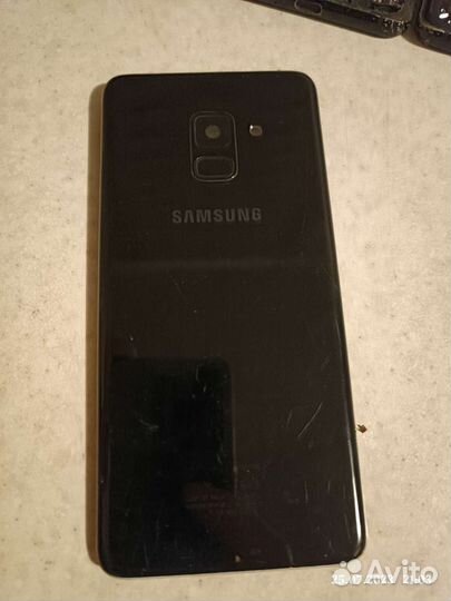 Запчасти на Samsung galaxy A8