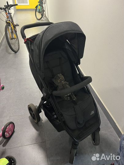 Прогулочная коляска britax