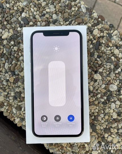iPhone Xs, 64 ГБ