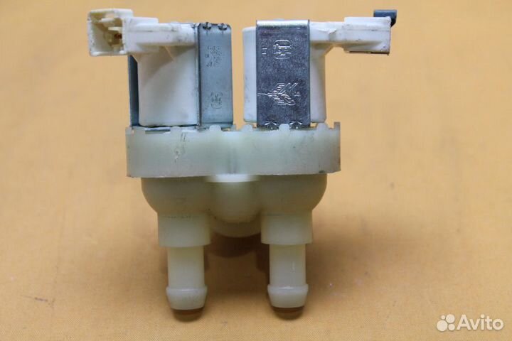 Клапан подачи воды Candy 41042037 бу. 7153