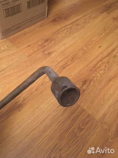 Ключ баллонный Toyota