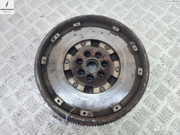 Маховик на Mitsubishi Carisma
