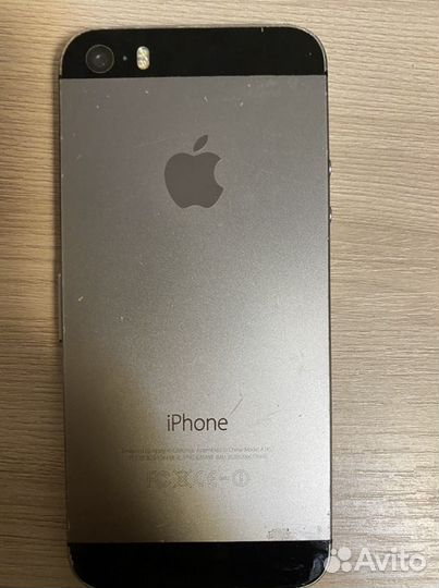 Телефон iPhone