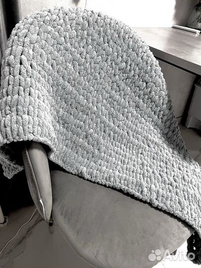 Плед из плюшевой пряжи