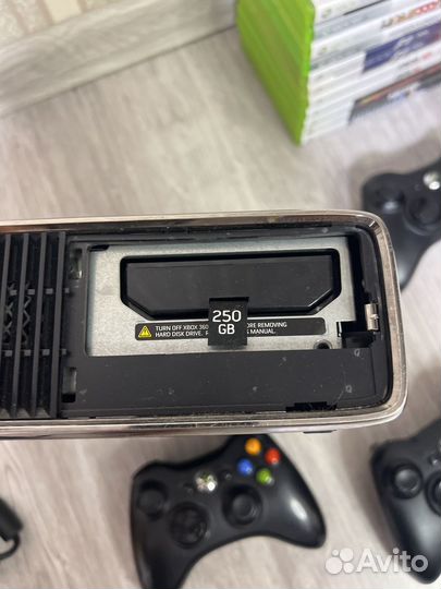 Xbox 360 250gb/42 игр 2010 год