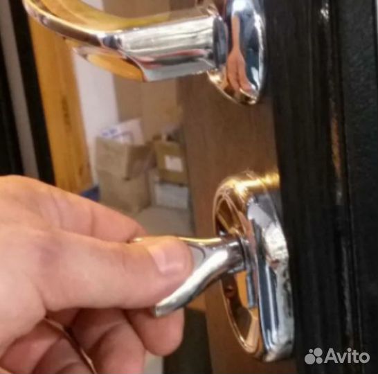 Вскрытие замков/Замена замков двери/Вскрытие авто