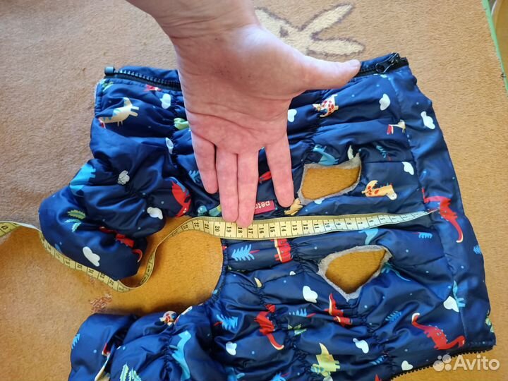 Зимний комбинезон для маленькой собаки