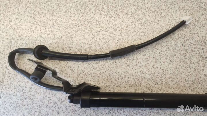 Электропривод багажника Rav4 2013-2015