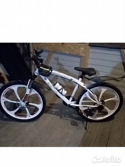 Велосипед BMW