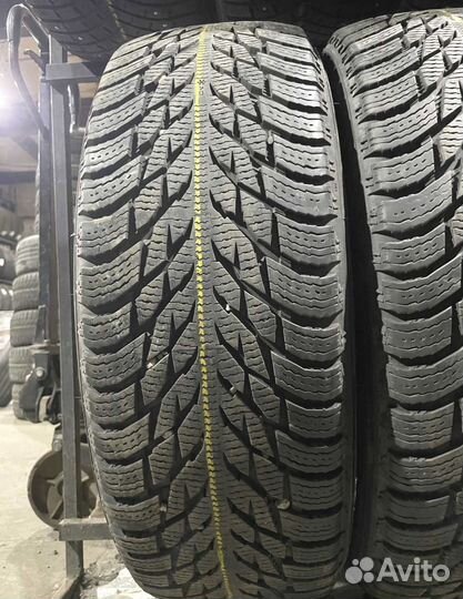 Nokian Tyres Hakkapeliitta R3 SUV 235/55 R20 103T