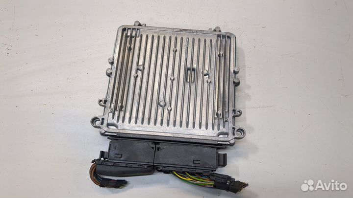 Блок управления двигателем Mercedes Vito W639