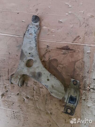 Рычаг передний правый Форд Фокус 1
