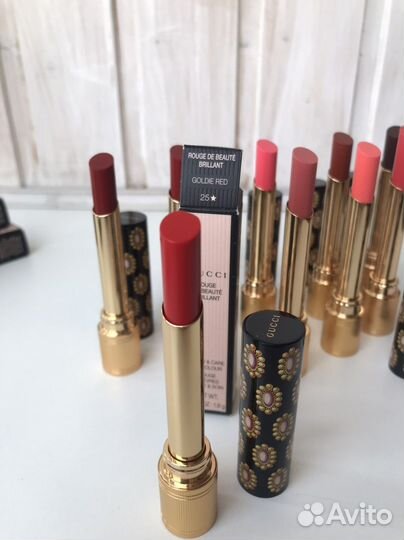 Помада Gucci Brillant новая