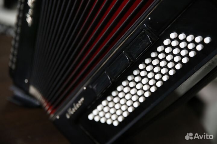 Аккордеон Weltmeister Meteor