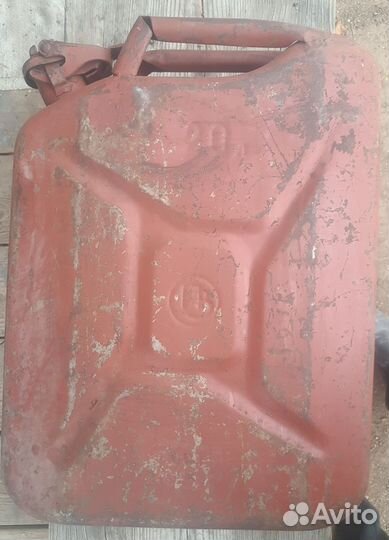 Канистры металлические 20 литров