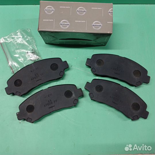 Колодки тормозные Ниссан D1060JE21A