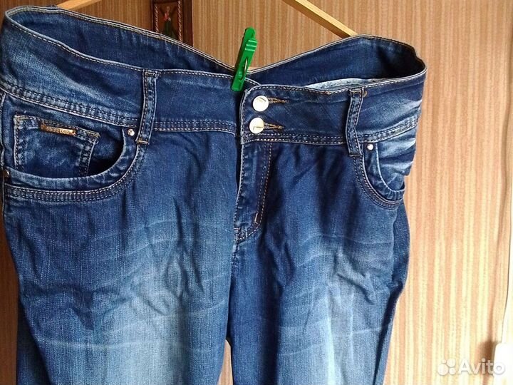 Джинсы женские /дырявые/новые,р-р52