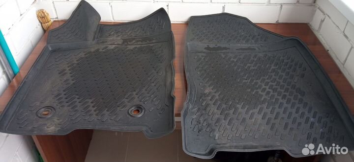 Автомобильные коврики резиновые Лада Веста