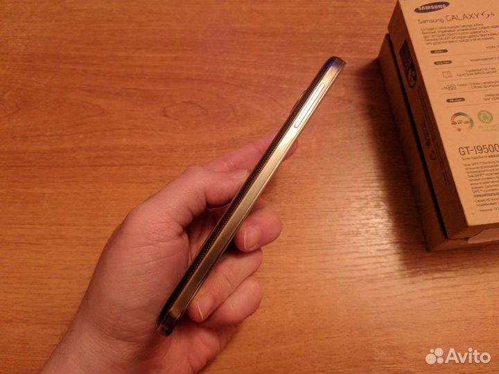 Samsung Galaxy S4 GT-i9500