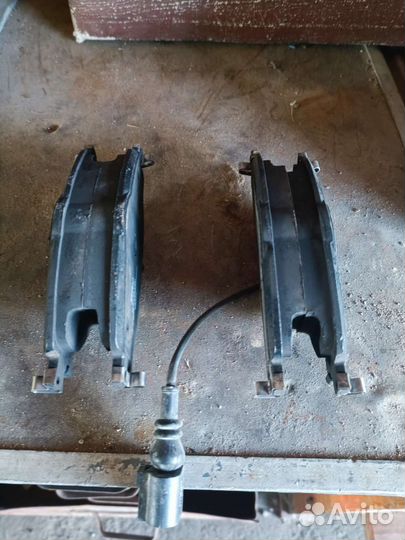 Колодки тормозные передние octvia 1.8