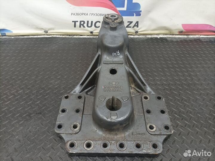 7421682250 Кронштейн полурессоры задней