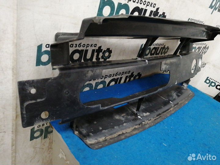 Дефлектор радиатора направляющая возд потока