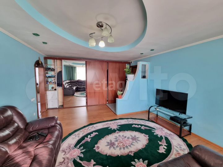 4-к. квартира, 92,3 м², 10/10 эт.