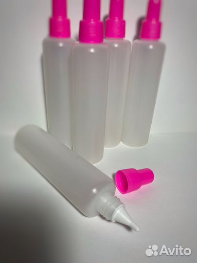 Емкость с капельным дозатором