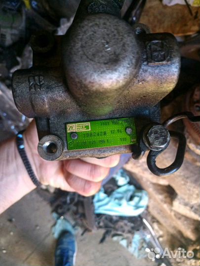 Насос гидроусилителя на Audi 800145155 L