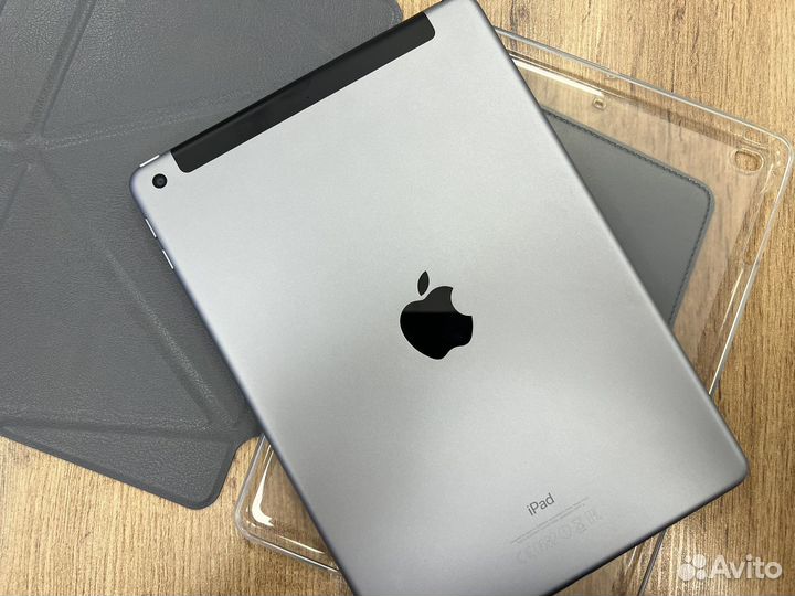 Планшет Apple iPad 5 128Gb Wifi+LTE Б/У