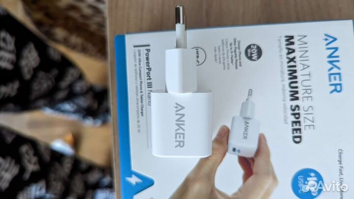 Блок питания для телефона Anker