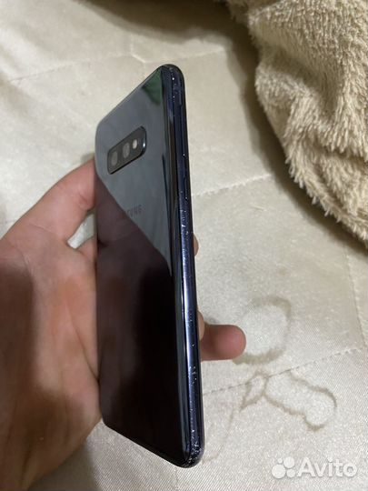 Samsung Galaxy S10e, 6/128 ГБ