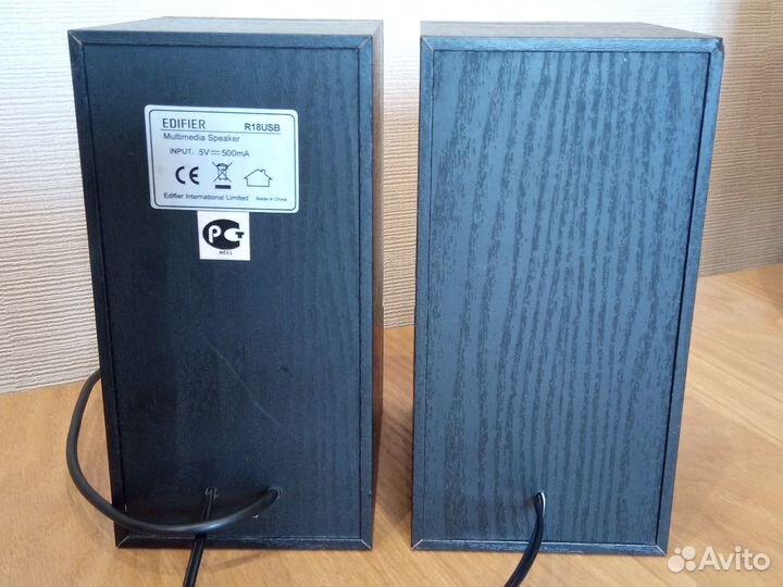 Колонки для компьютера Edifier R18USB